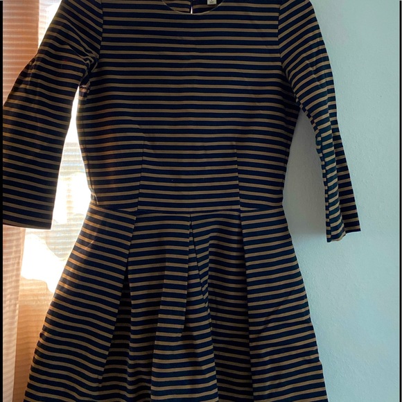 Dress - Picture 1 of 1